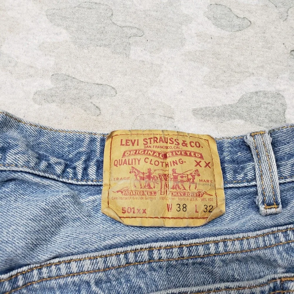 VTG Levi's 501xx Jeans Mens 38x32 Blue Button Fly Straight Leg USA Whiskered
